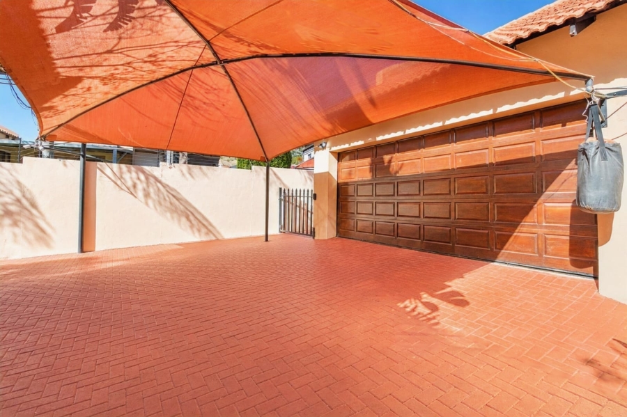 4 Bedroom Property for Sale in Safari Gardens North West